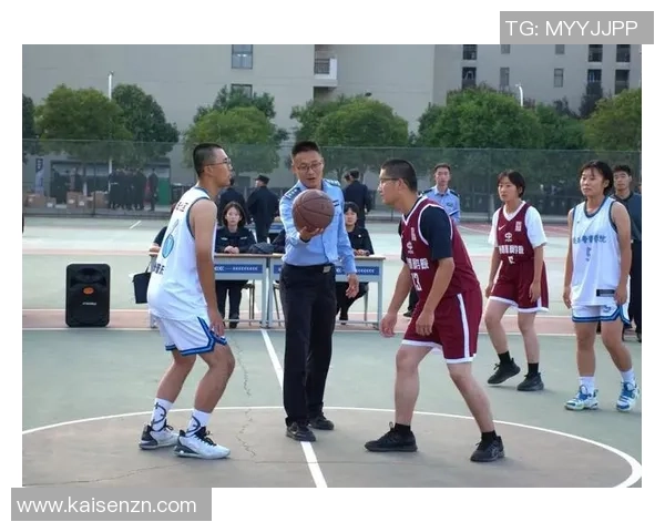 篮球巨献：探秘重庆篮球队的团队协作